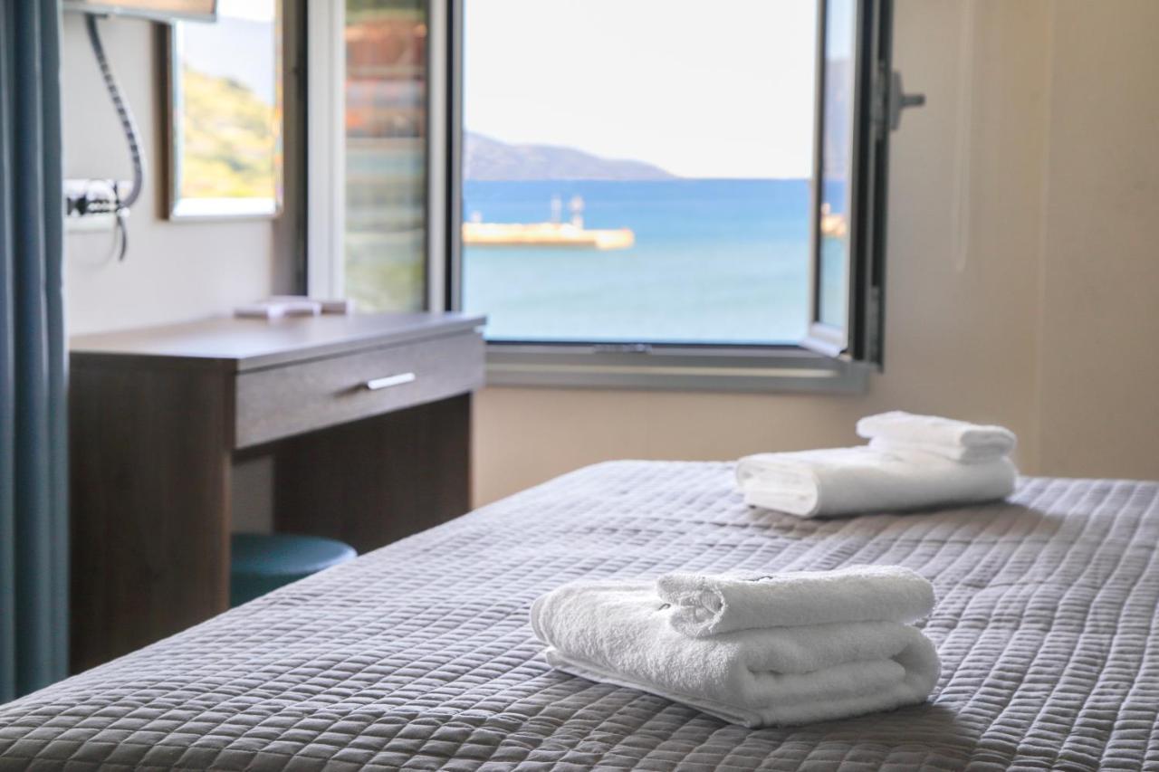 Sunrise Bay Apts Agia Efimia Pokoj fotografie